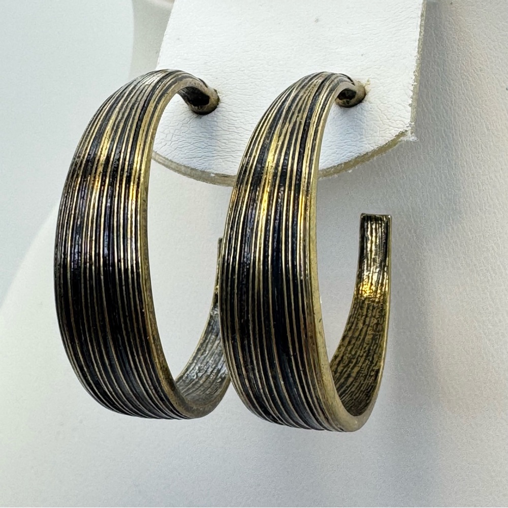 Premier Designs Ribbed Antique Gold Tone Hoop Earrings Bold Textured Boho